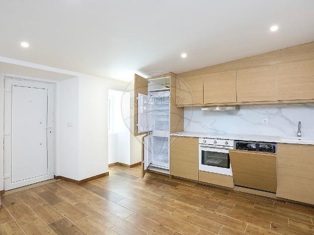 Moradia T1 à venda em Pontinha e Famões, Odivelas RE/MAX Portugal