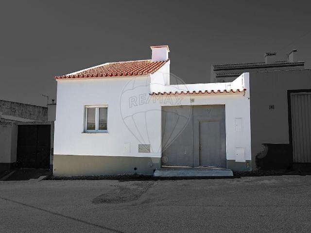 Moradia T1 à venda em Viana do Alentejo, Viana do Alentejo RE/MAX Portugal