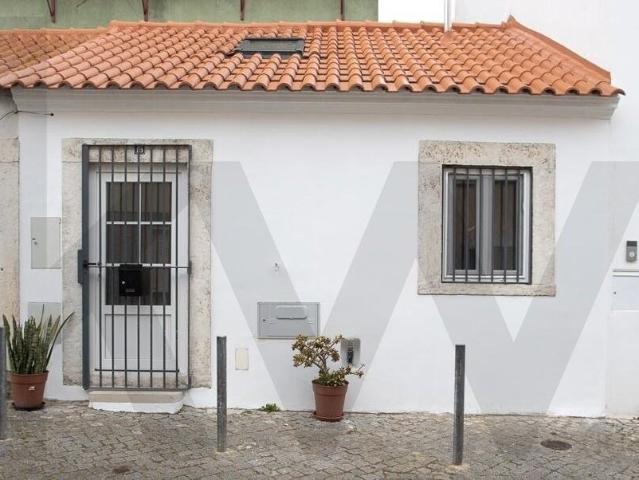 Moradia T1 Ajuda. Onde a Tradição se cruza com o Design 52m² Ajuda