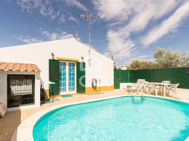 Moradia T1 c/ Quintal e Piscina para Arrendamento | Arraiolos, Évora