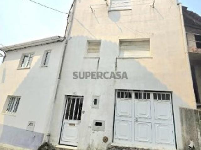 Moradia T1 duplex com garagem no Fundão Enxabarda