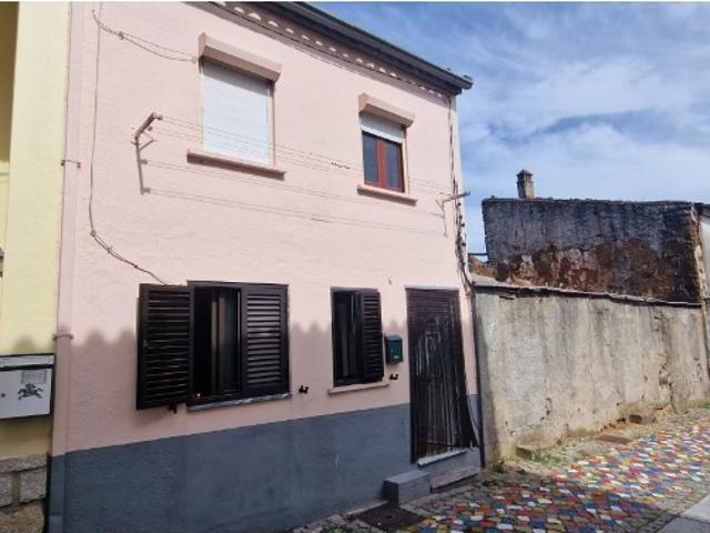 Moradia T1 de 3 pisos em Dominguizo, Covilhã