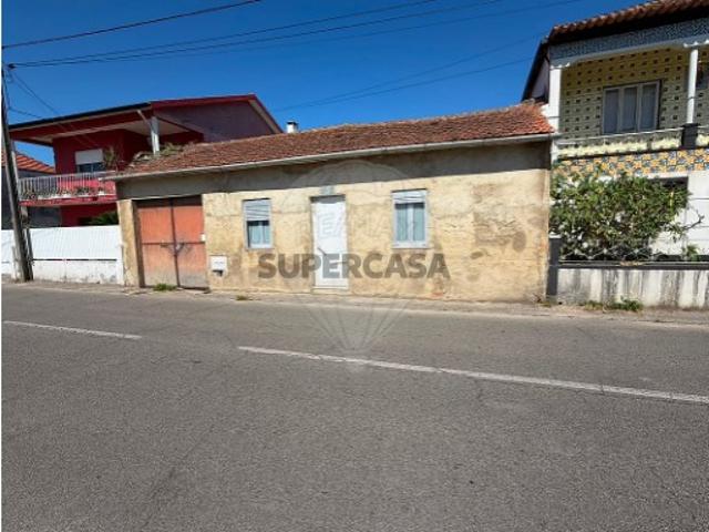 Moradia T1 em Oiã