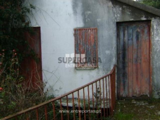Moradia T1 em Campelo e Ovil