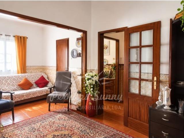 Moradia T1 em Grândola | Uma casa com carácter e espaços que se multiplicam