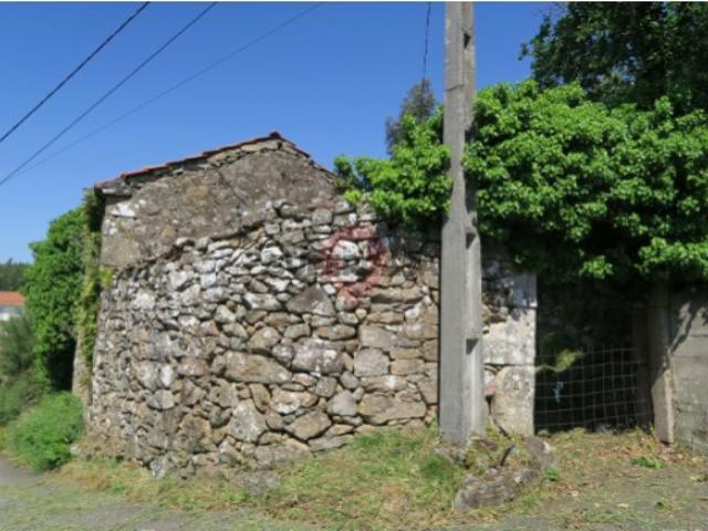 Moradia T1 em Longos Vales