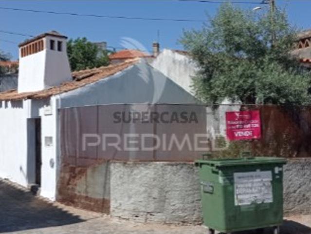 Moradia T1 em Vale de Açor