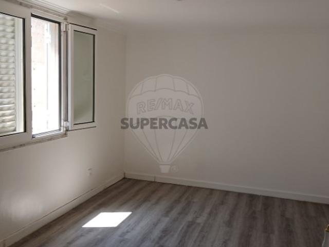 Moradia T1 em Queluz
