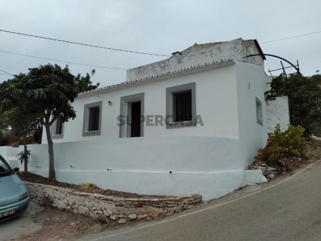 Moradia T1 em Santa Catarina Da Fonte Do Bispo