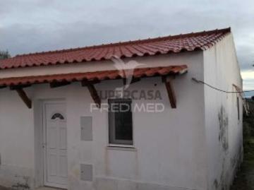 Moradia T2 em Terena São Pedro