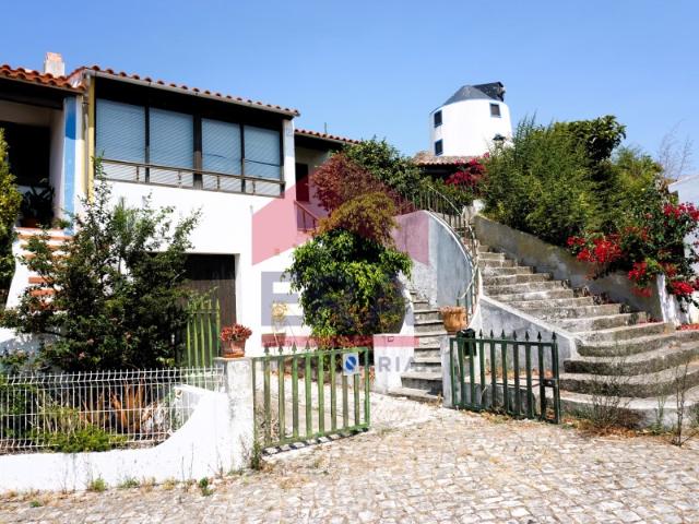 Moradia T1 localizada em Casal da Canastra Óbidos