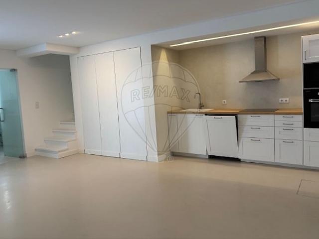 Moradia T1 para arrendar em Campo de Ourique, Lisboa RE/MAX Portugal