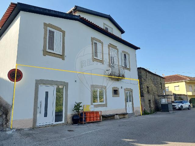 Moradia T1 para arrendar em Vila Cova de Alva e Anceriz, Arganil RE/MAX Portugal