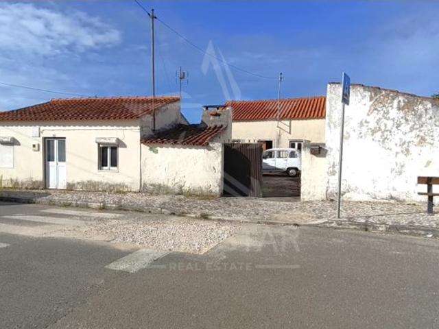 Moradia T1 para Reabilitação com Terreno de 361,80 m² Chão da Parada, Caldas da Rainha