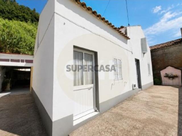Moradia T1 Próxima da Praia | Ribeira Quente
