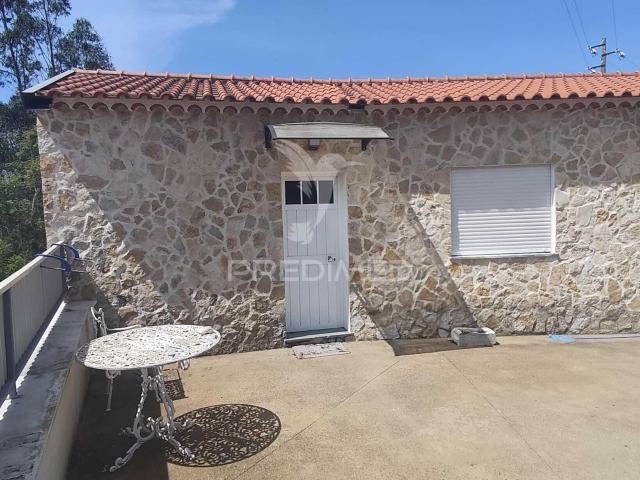 Moradia t1 remodelada com todas as despesas incluídas