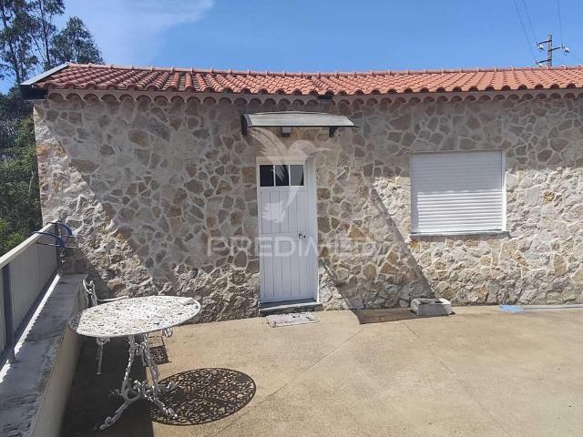 Moradia t1 remodelada com todas as despesas incluídas