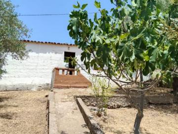 Moradia T1 Térrea para Restaurar em Santo Aleixo da Restauração Moura