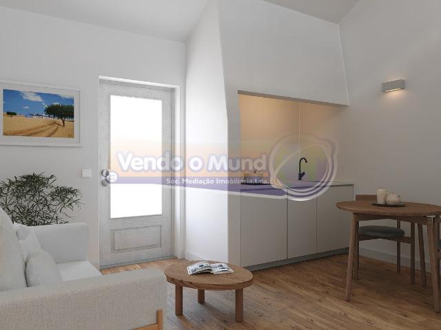 Moradia T1 +1 em Cabeção MOR083