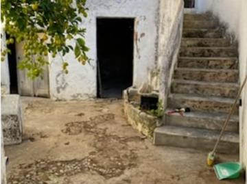 Moradia T2+3 na Vila de Redondo