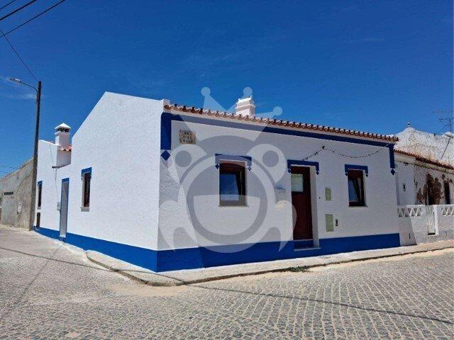 Moradia t2+1 totalmente remodelada | Aldeias de Montoito