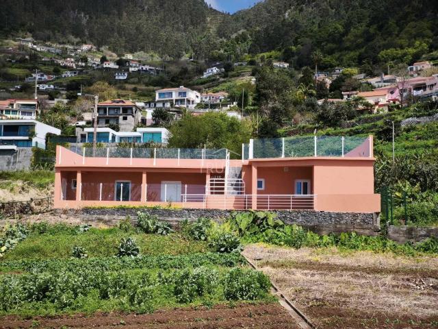 Moradia T2+1 Arco da Calheta