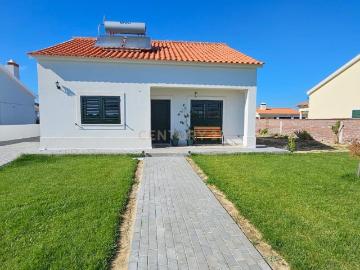 Moradia T3+1 com 1200m2 de Terreno
