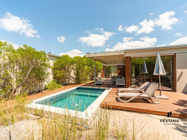 Moradia T2+1 com jardim e piscina privada no empreendimento. 114m² Carvalhal