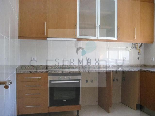 Moradia T2+1 com terraço e jardim