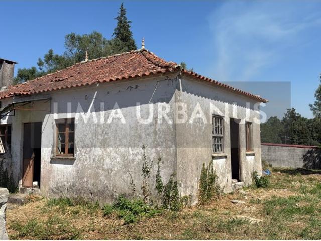 Moradia T2+1 com Terreno Fontão, Ponte de Lima