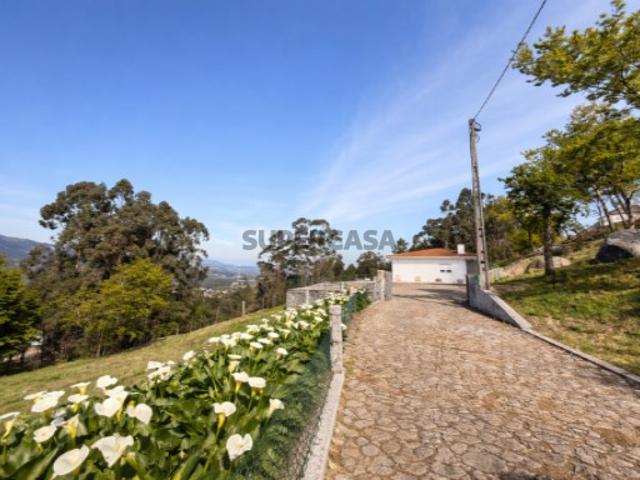Moradia T2+1 com Vista Panorâmica | Gemieira Ponte de Lima