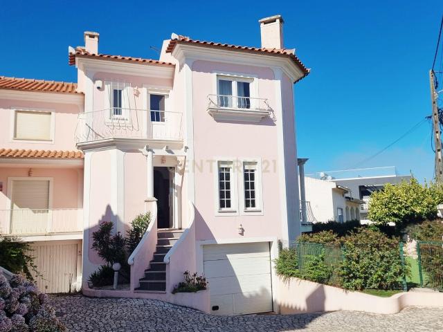 Moradia T2+1 em São Bernardino, Peniche