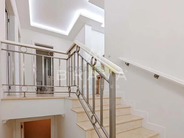 Moradia T2+2 com piscina em condomínio, Vilamoura para Arrendamento Anual