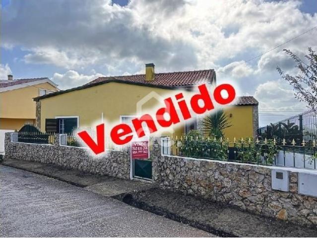 Moradia T2+2, Peral, Cadaval