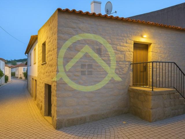 Moradia T2 na aldeia histórica de Fonte Arcada