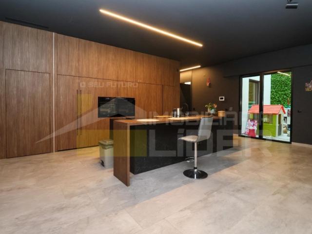 Oferecemos a Escritura Apartamento T2 na Lourinhã com excelente localização
