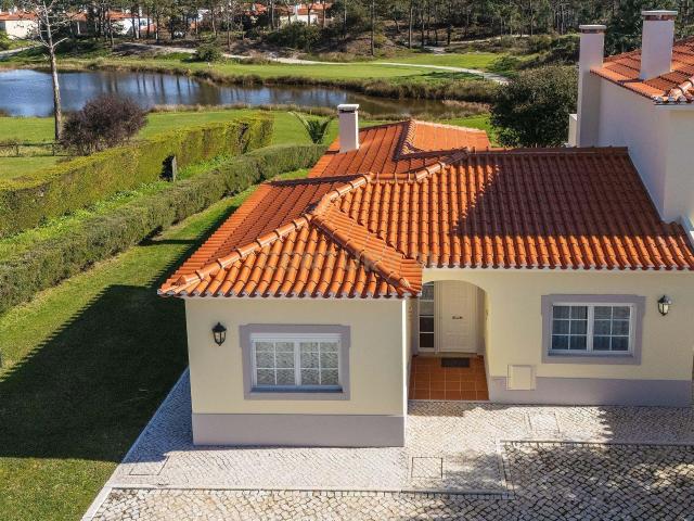 Moradia T2 na Praia D’El Rey – Arrendamento