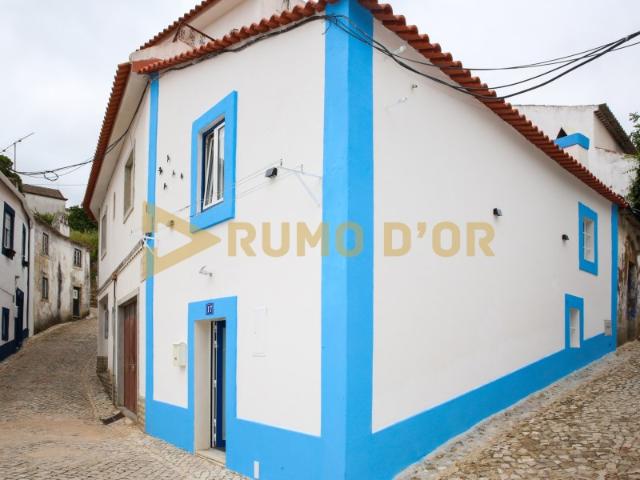 Moradia T2 na Vila Alta O Encanto do Centro Histórico de Alenquer