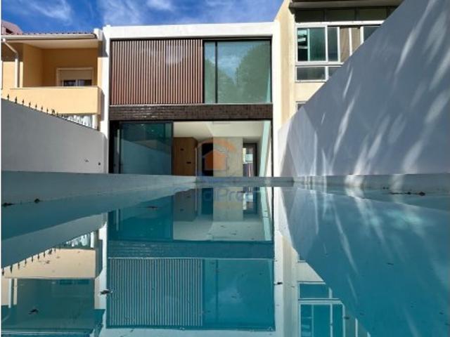 Moradia T2 NOVA com Piscina Aquecida e Logradouro | São Domingos de Rana, Cascais