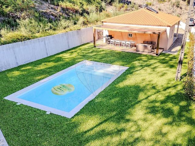 Moradia T2 à venda em Covas, Vila Nova de Cerveira RE/MAX Portugal