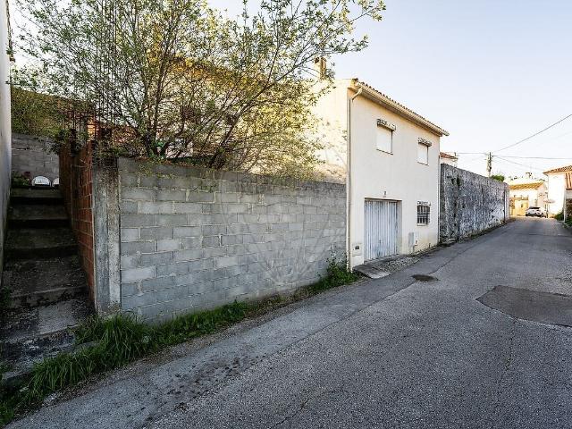 Moradia T2 à venda em Condeixa a Velha e Condeixa a Nova, Condeixa a Nova RE/MAX Portugal