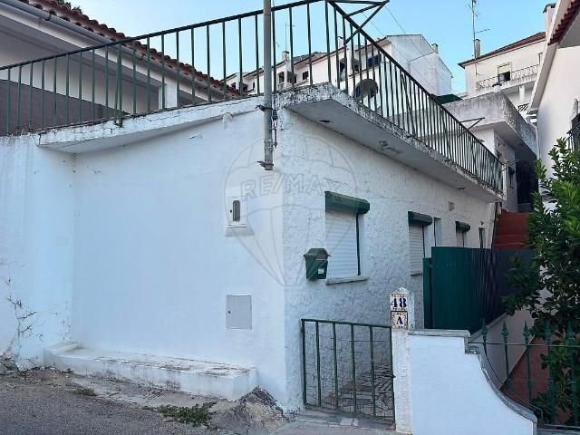 Moradia T2 à venda em Coruche, Coruche RE/MAX Portugal