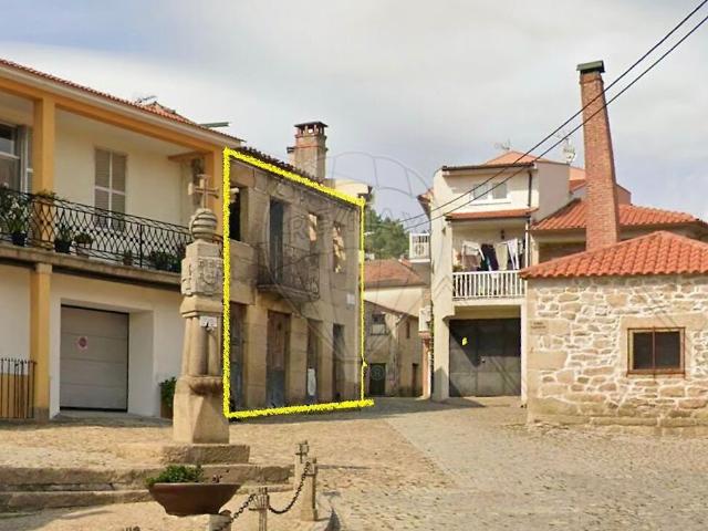 Moradia T2 à venda em Cabaços, Moimenta da Beira RE/MAX Portugal