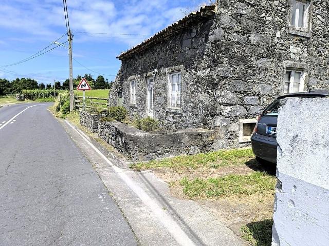 Moradia T2 à venda em Candelária, Ponta Delgada RE/MAX Portugal