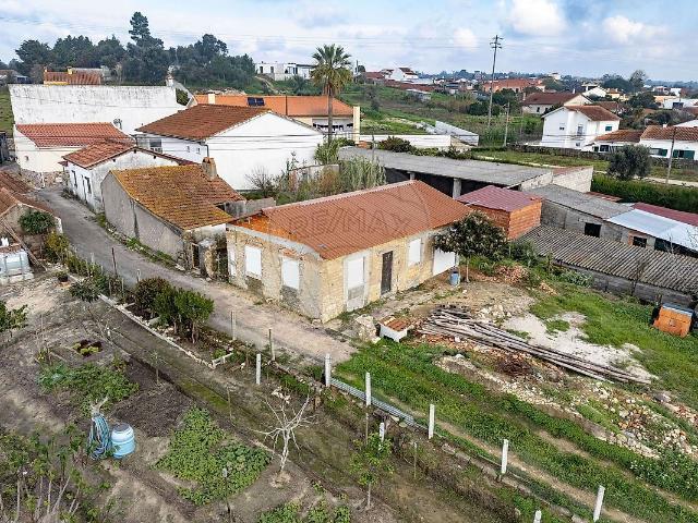 Moradia T2 à venda em Carapinheira, Montemor o Velho RE/MAX Portugal