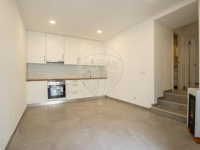 Moradia T2 à venda em Castelões, Tondela RE/MAX Portugal