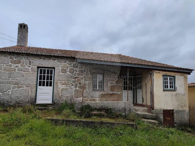 Moradia T2 à venda em Celorico da Beira