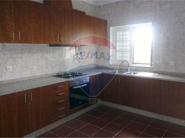 Moradia T2 à venda em Chaves