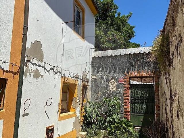 Moradia T2 à venda em Abrantes São Vicente e São João e Alferrarede, Abrantes RE/MAX Portugal