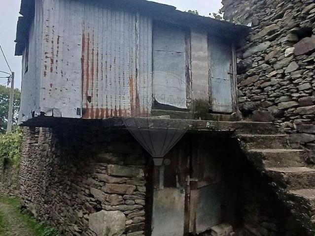 Moradia T2 à venda em Alvarenga, Arouca RE/MAX Portugal